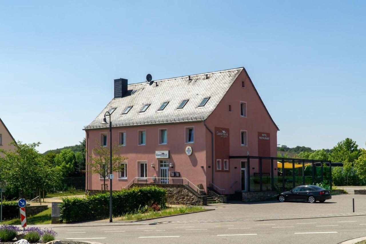 Am Flugplatz Hotel Restaurant Lautzenhausen Εξωτερικό φωτογραφία