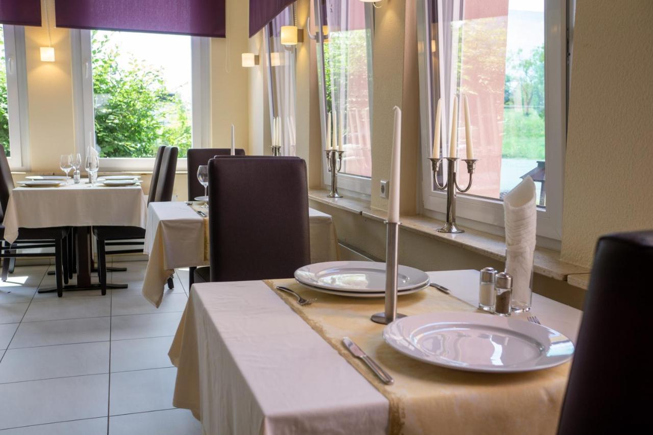 Am Flugplatz Hotel Restaurant Lautzenhausen Εξωτερικό φωτογραφία