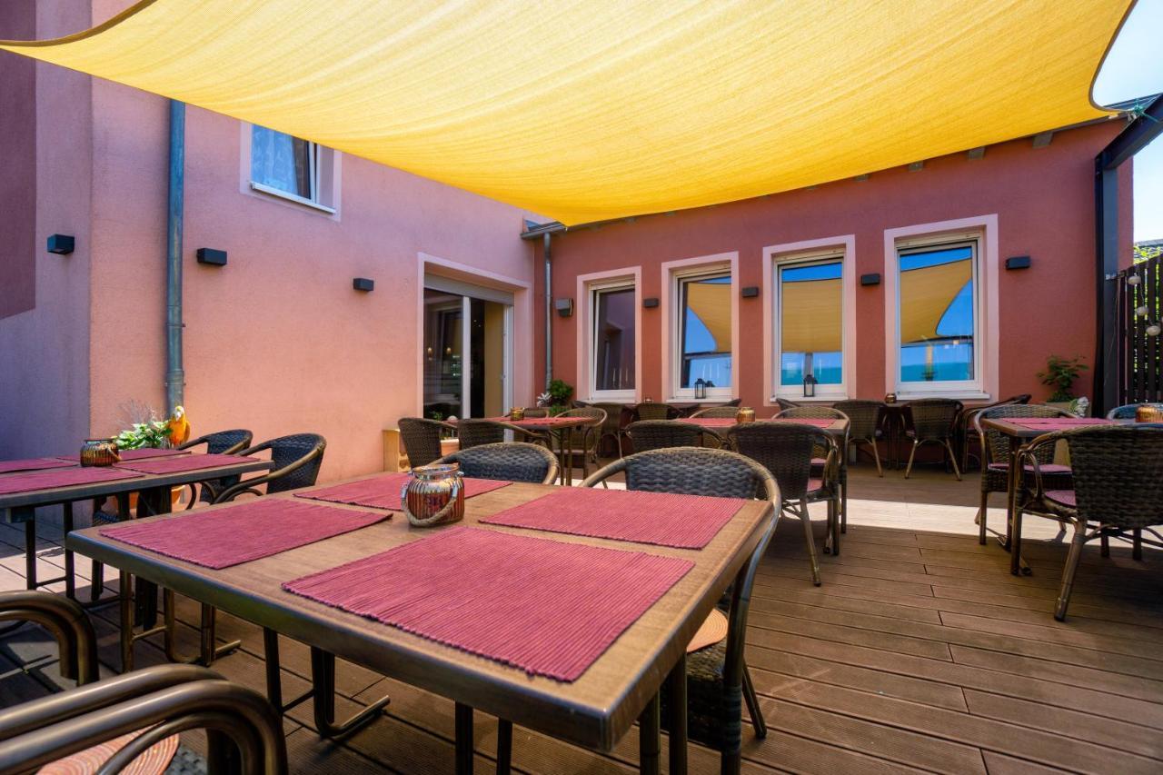 Am Flugplatz Hotel Restaurant Lautzenhausen Εξωτερικό φωτογραφία