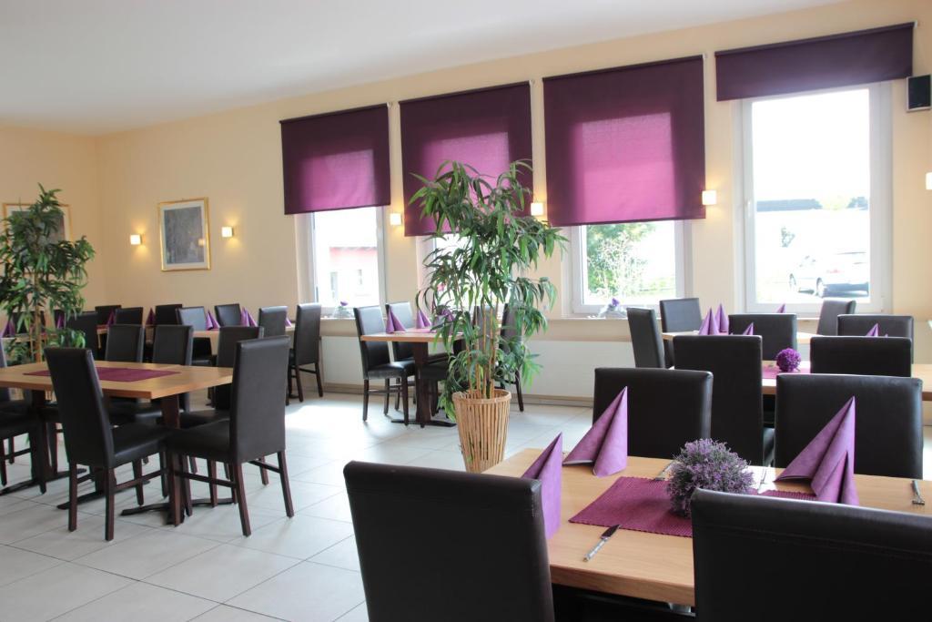 Am Flugplatz Hotel Restaurant Lautzenhausen Εξωτερικό φωτογραφία