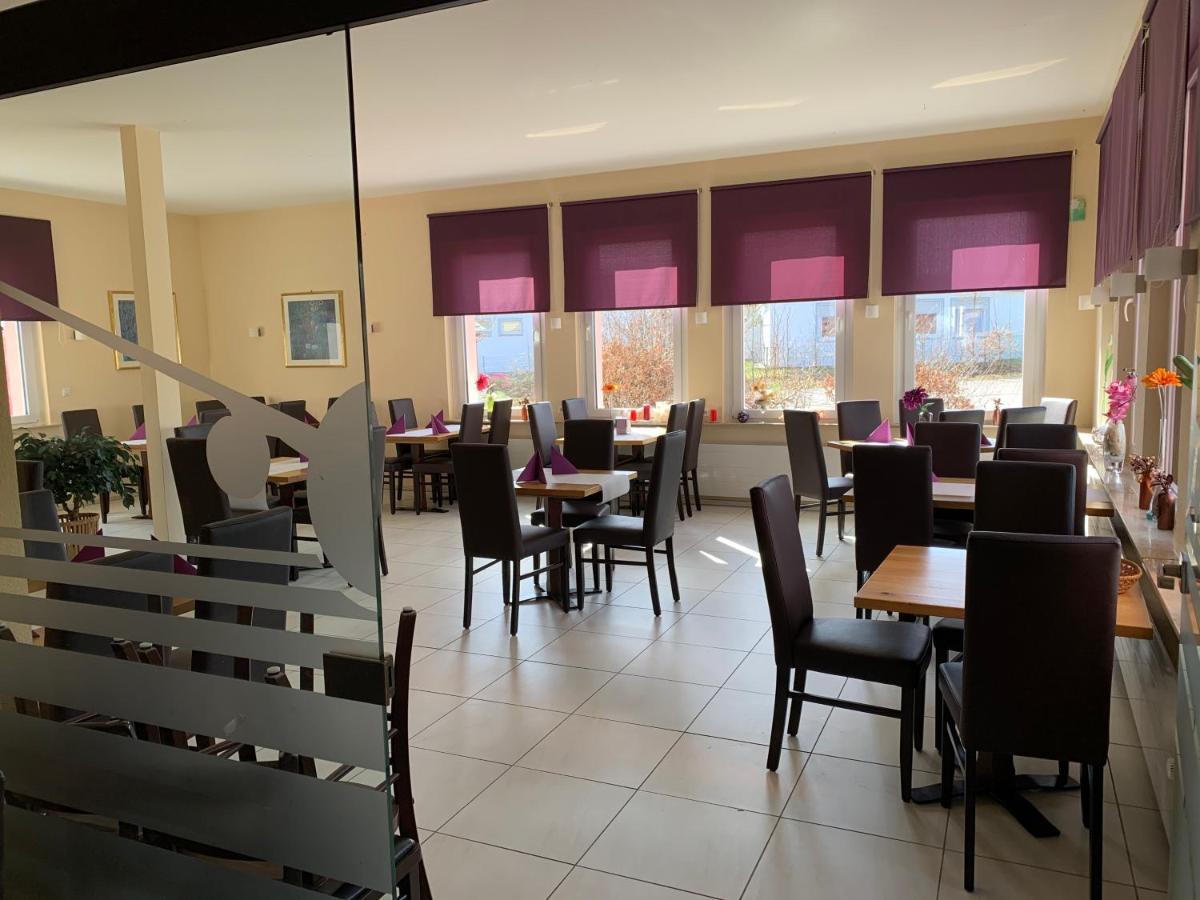Am Flugplatz Hotel Restaurant Lautzenhausen Εξωτερικό φωτογραφία