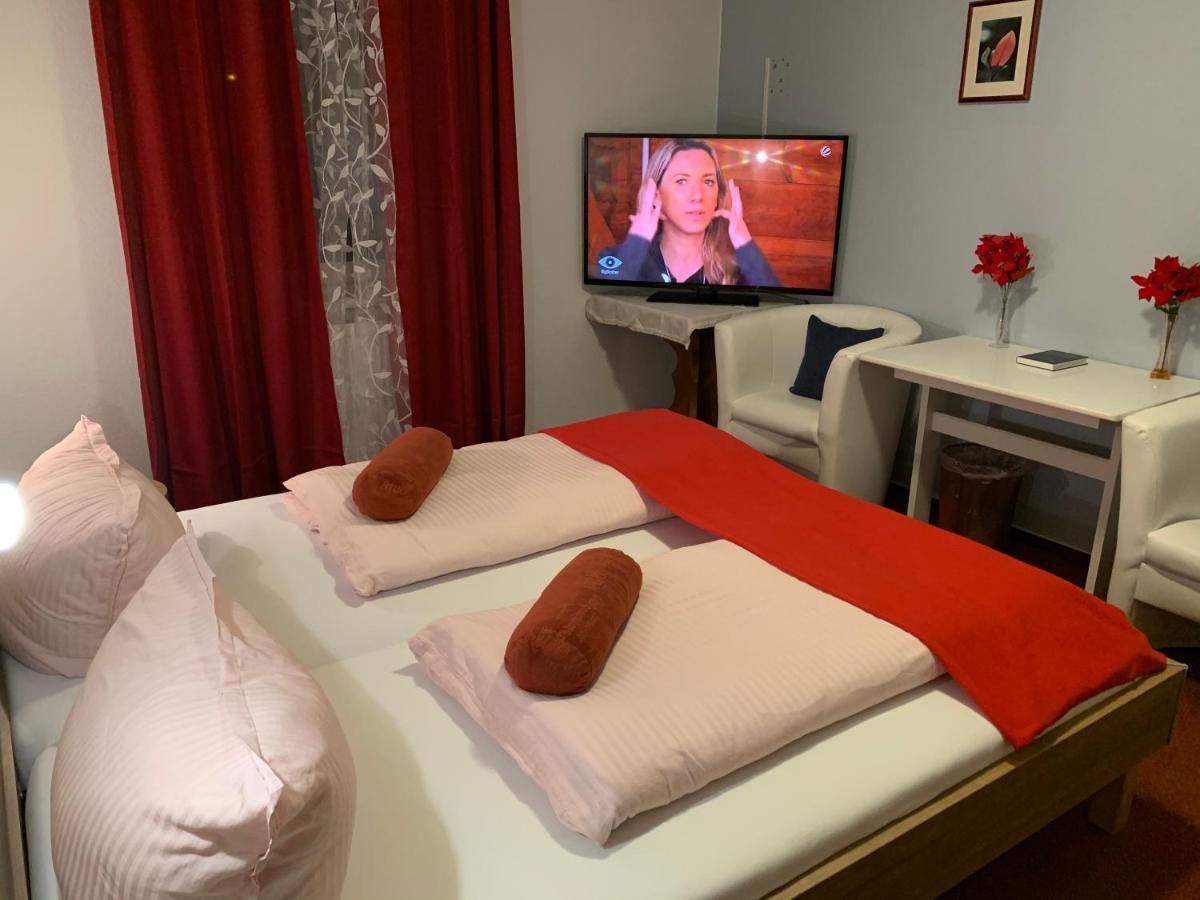 Am Flugplatz Hotel Restaurant Lautzenhausen Εξωτερικό φωτογραφία